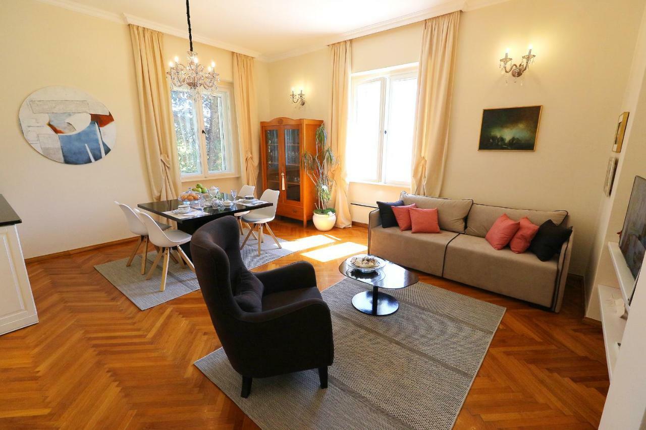 Apartment Miramare On The Beach Split Extérieur photo